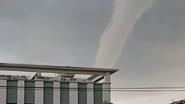 海南文昌出现“水龙卷”天气 省气象专家：为非热带气旋型龙卷